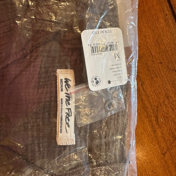 We the Free Summer Daydream shirt in brown size L Free People NWT - Picture 5 of 10